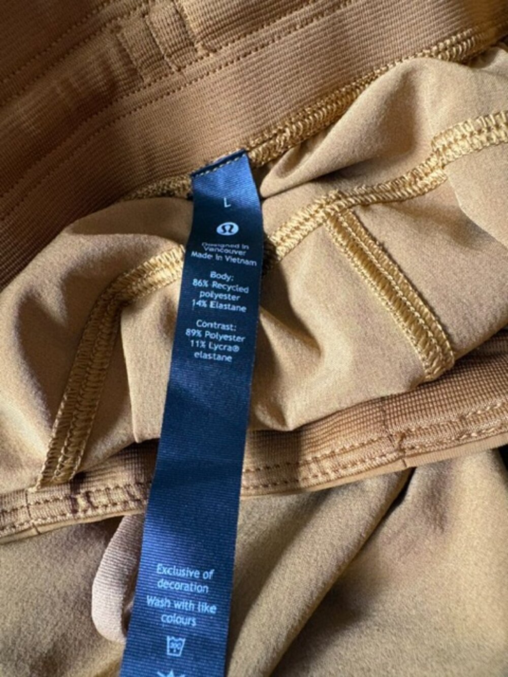 Lululemon athletica shorts - Picture 3 of 4